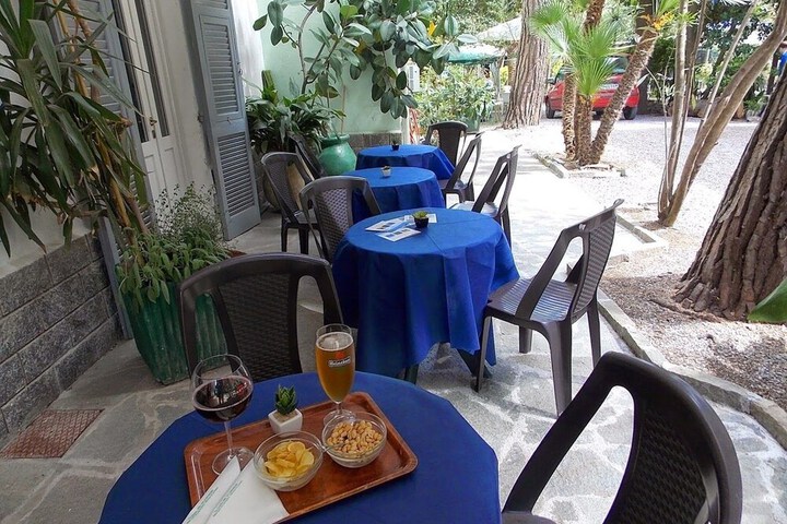 Dining 57 of 65