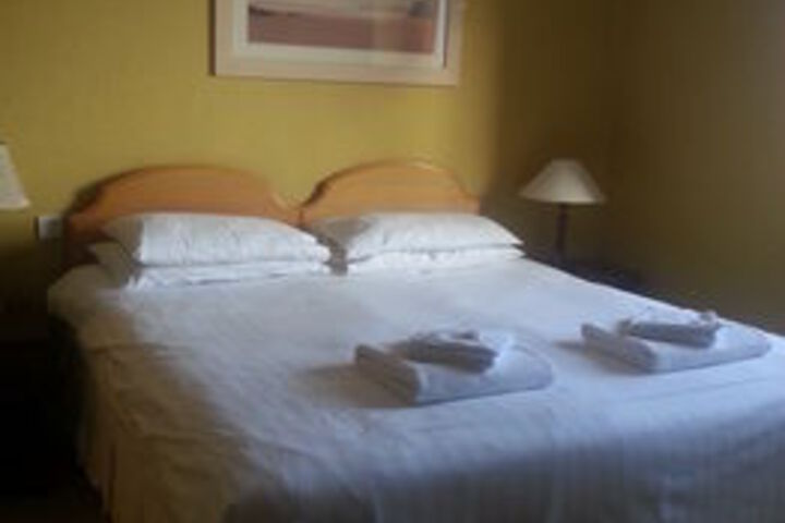 Room 12 of 35