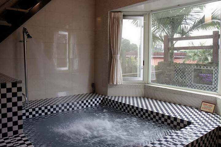 Spa 126 of 263
