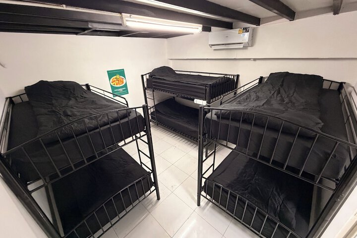 Room 12 of 52