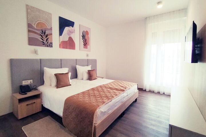 Room 18 of 71