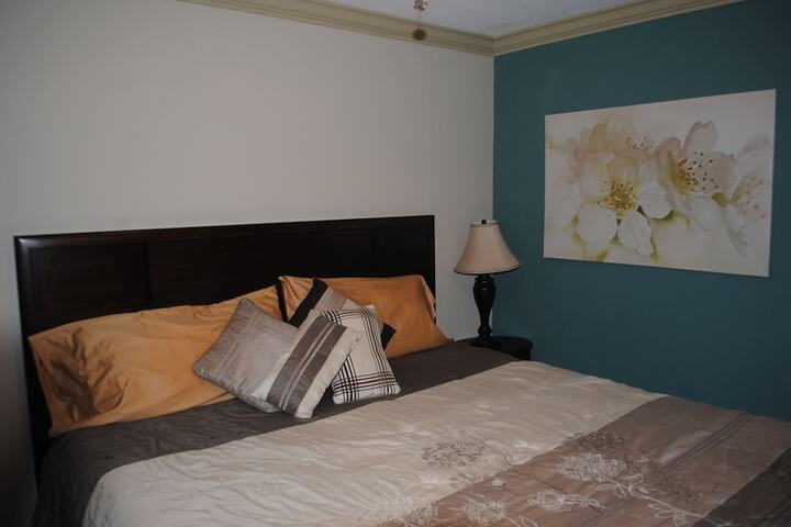 Room 14 of 210