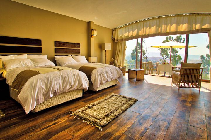 Room 3 of 9