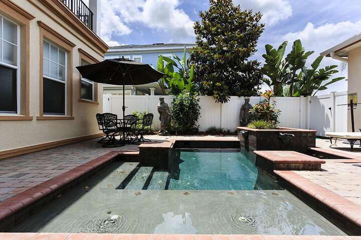 Sundeck 34 of 37