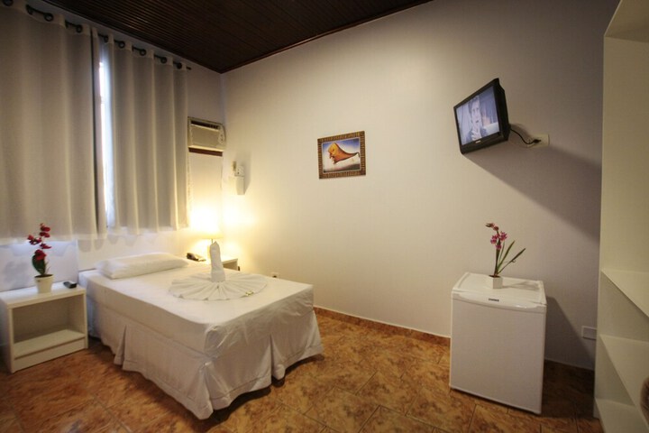 Room 44 of 150