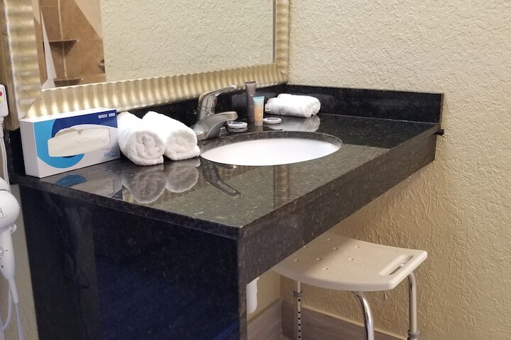 Bathroom amenities