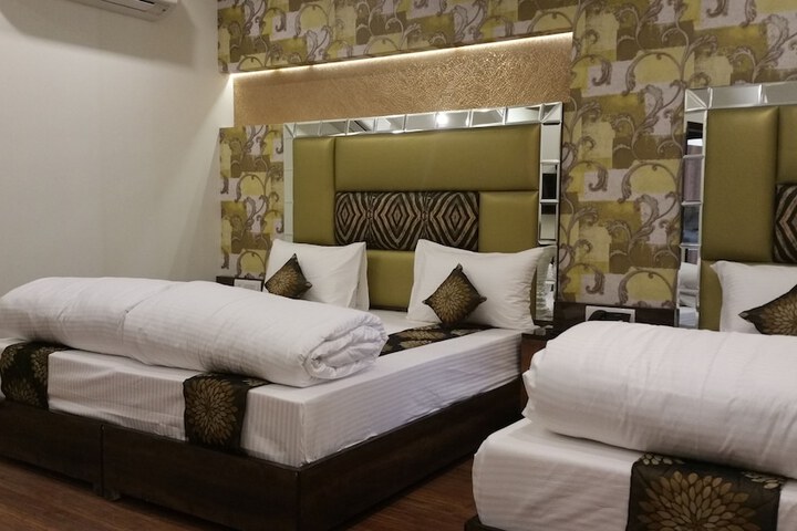 Room 10 of 67