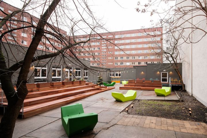 Sundeck 75 of 78