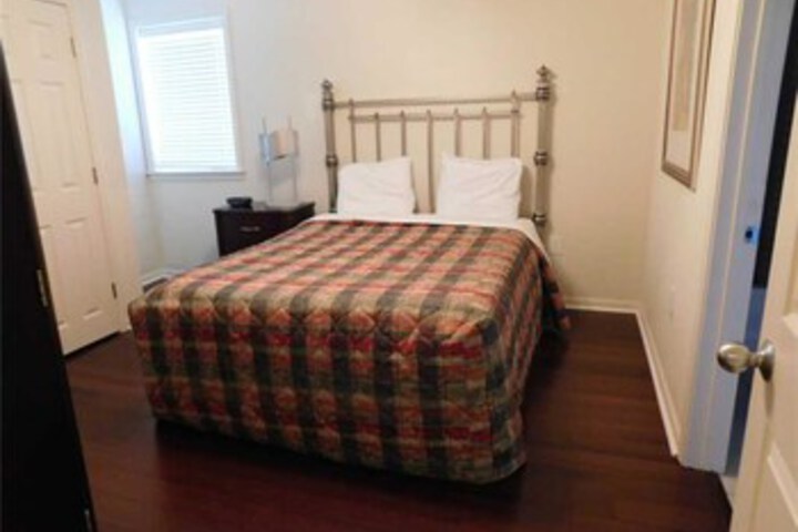 Room 13 of 25