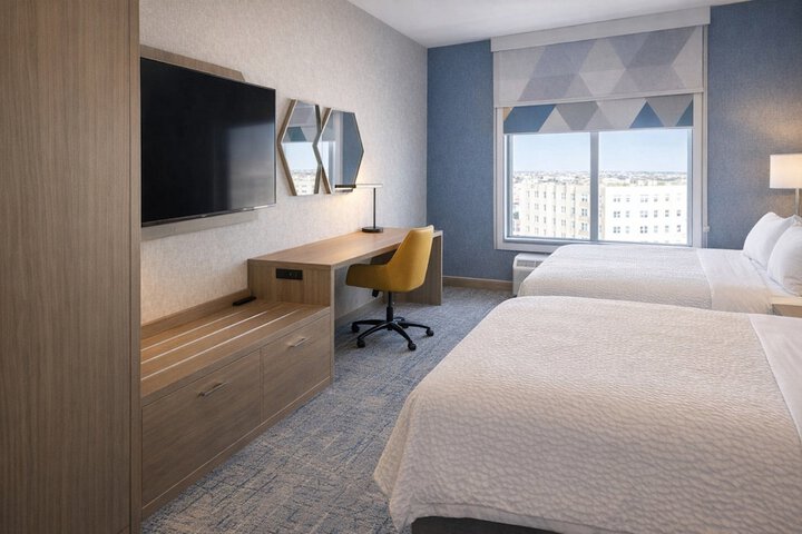 Room 12 of 61