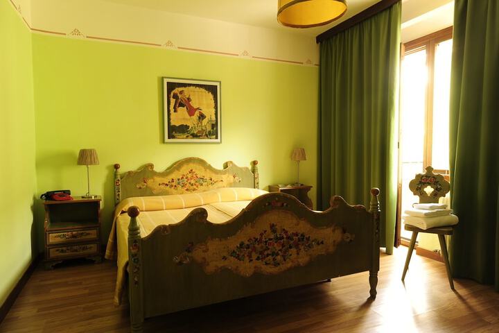 Room 6 of 21