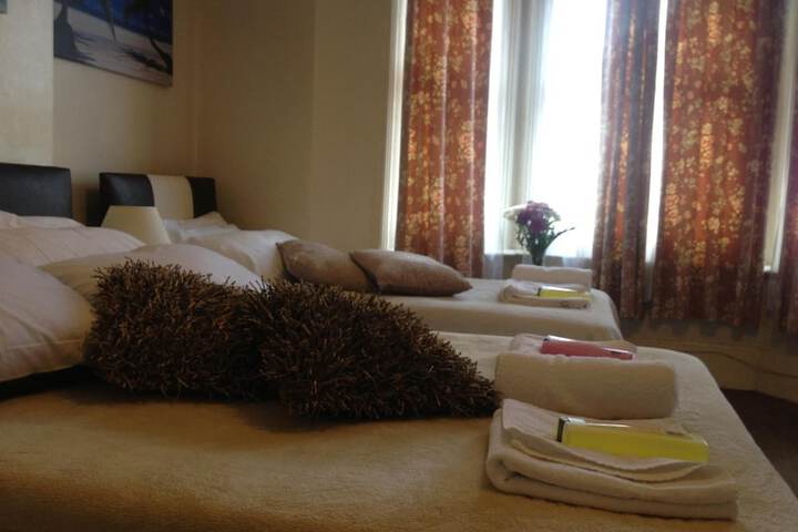 Room 22 of 50