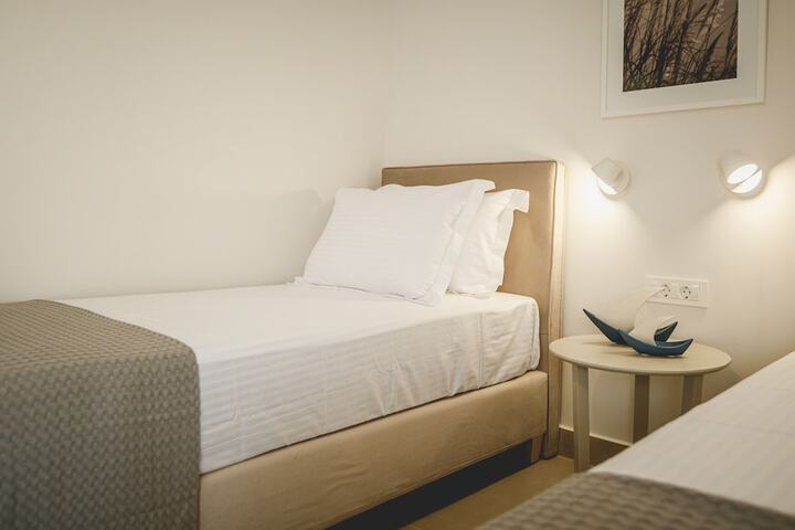 Room 43 of 108