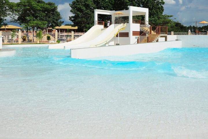 Pool Hotel