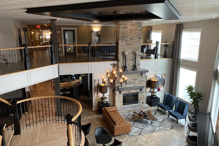 Guest Lobby