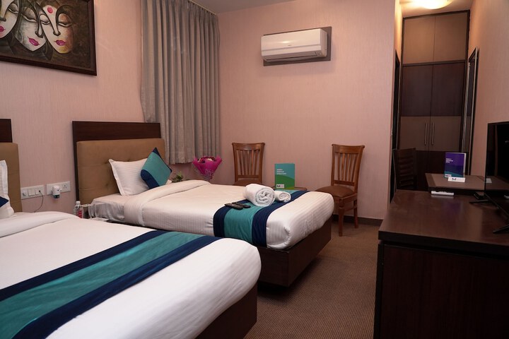 Room 44 of 57