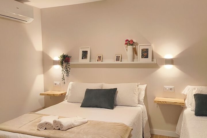 Room 2 of 22