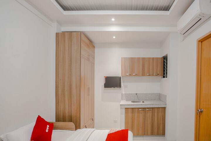 Room 18 of 32