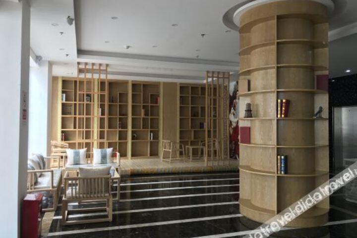 Hotel Interior 11 of 34
