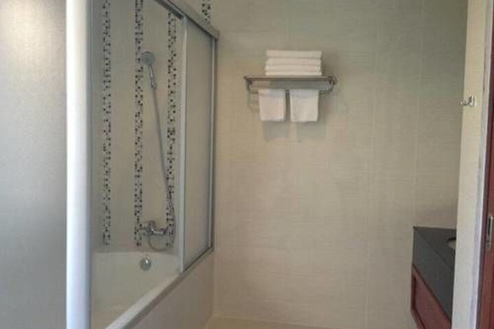 Room 19 of 26