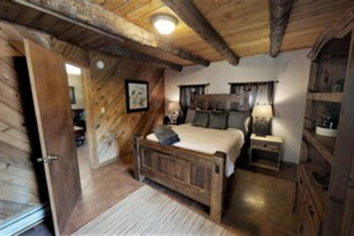 Room 19 of 19
