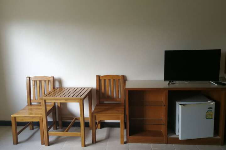 Room 11 of 26