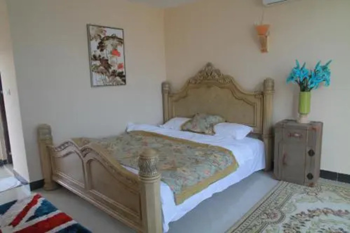 Room 3 of 5