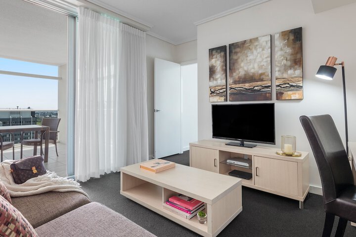 Room 41 of 80