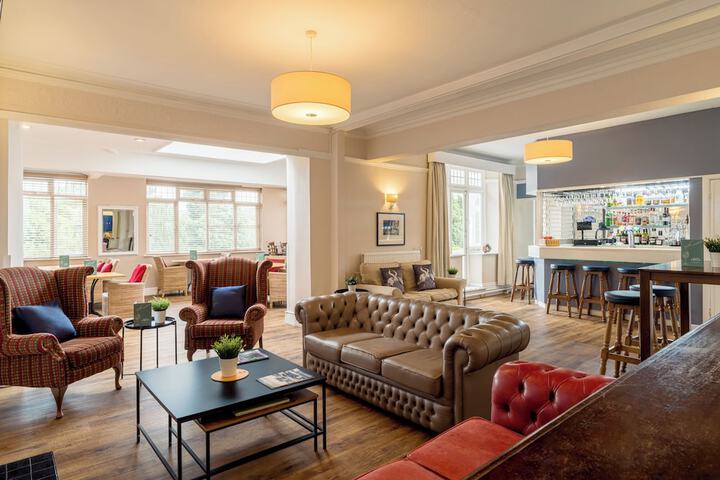 Lounge 60 of 70