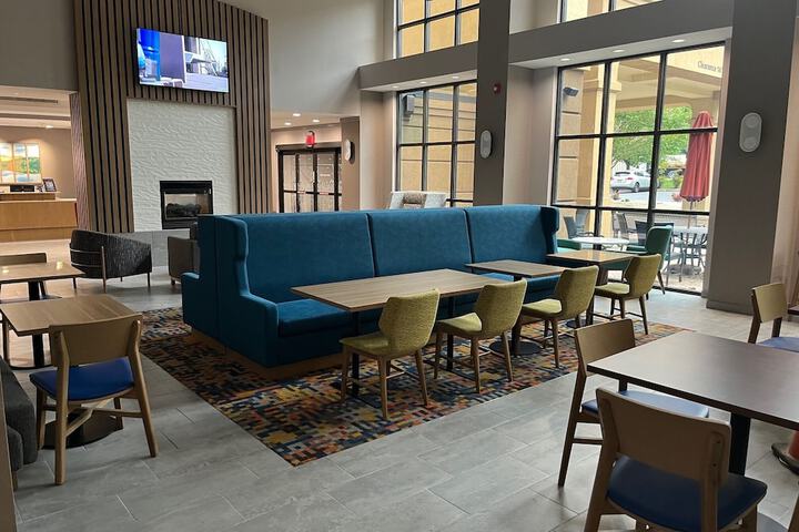 Breakfast area