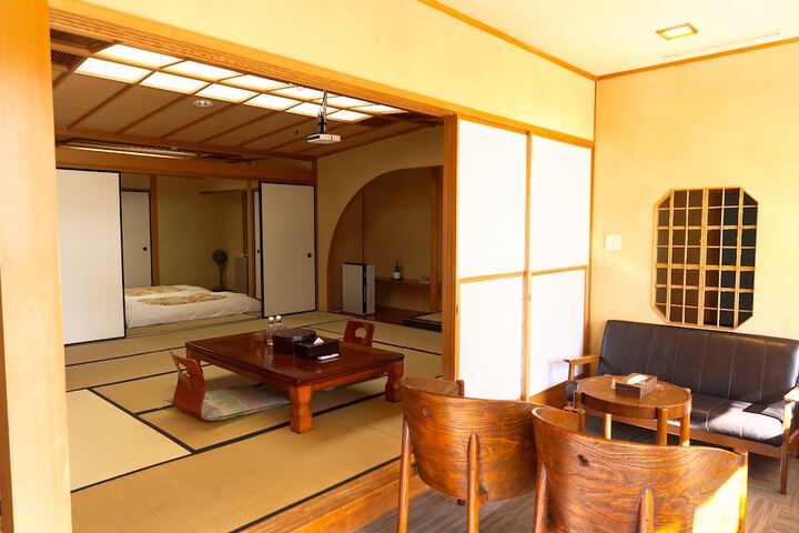 Room 20 of 22