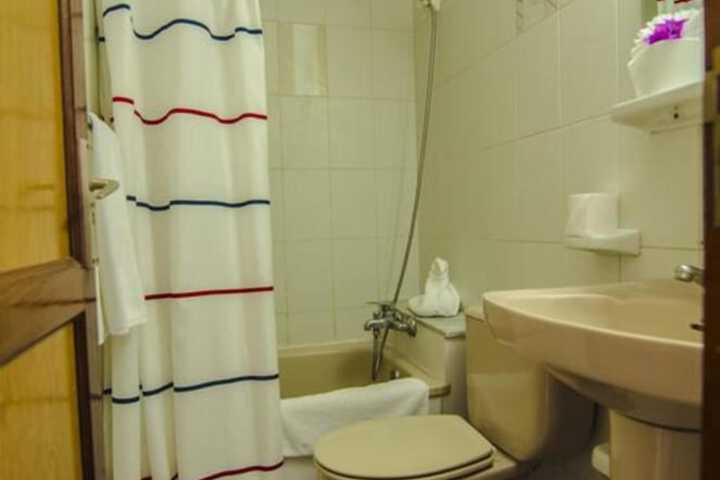 Room 12 of 15