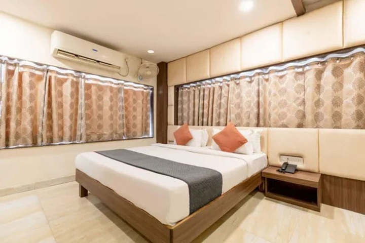 Room 26 of 47