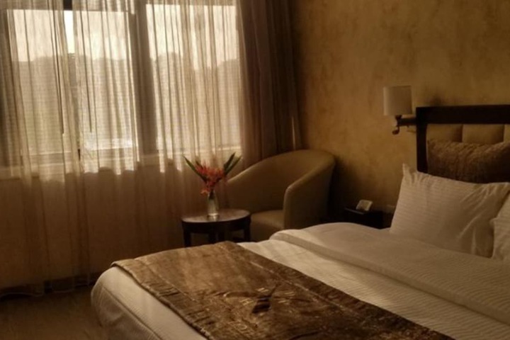 Room 9 of 64