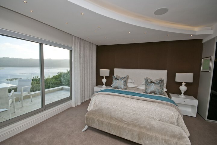 Room 2 of 37