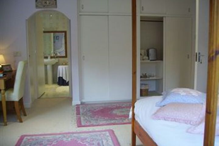 Room 3 of 9