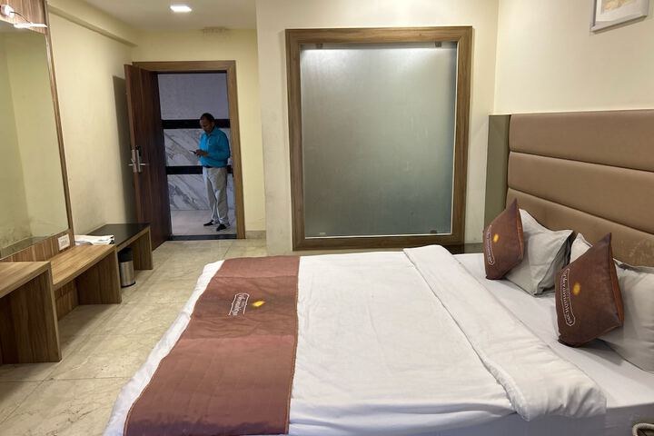 Room 36 of 108