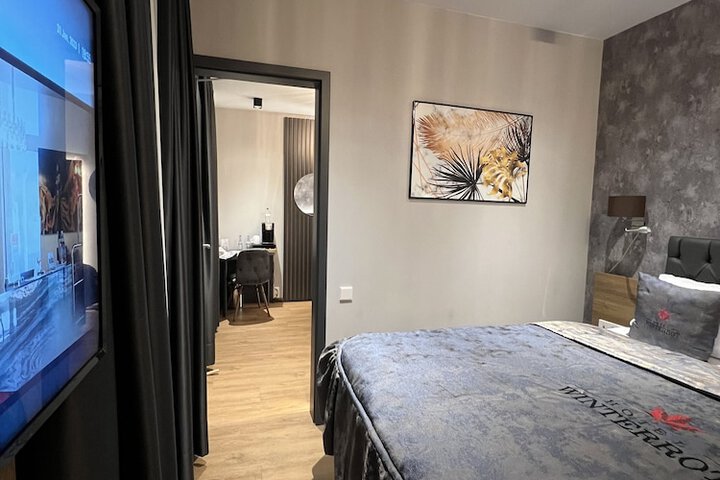Room 16 of 46