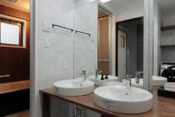 ROYAL SUITE SAKAE