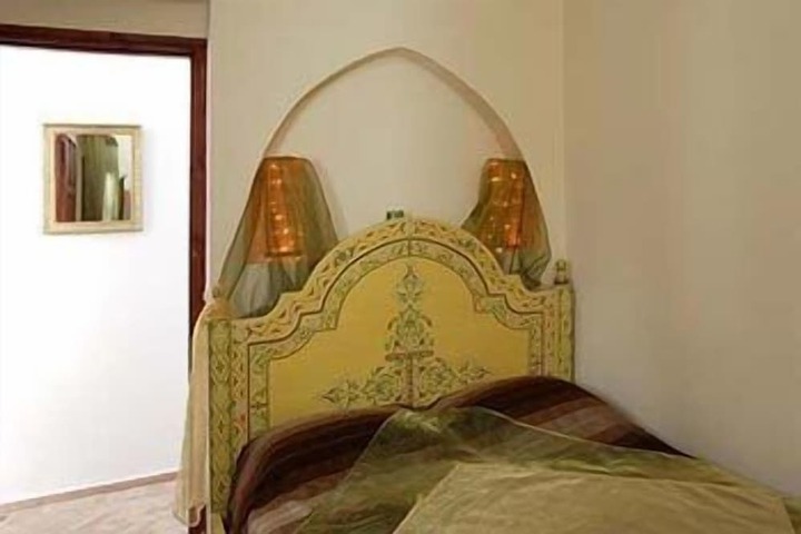 Room 16 of 41