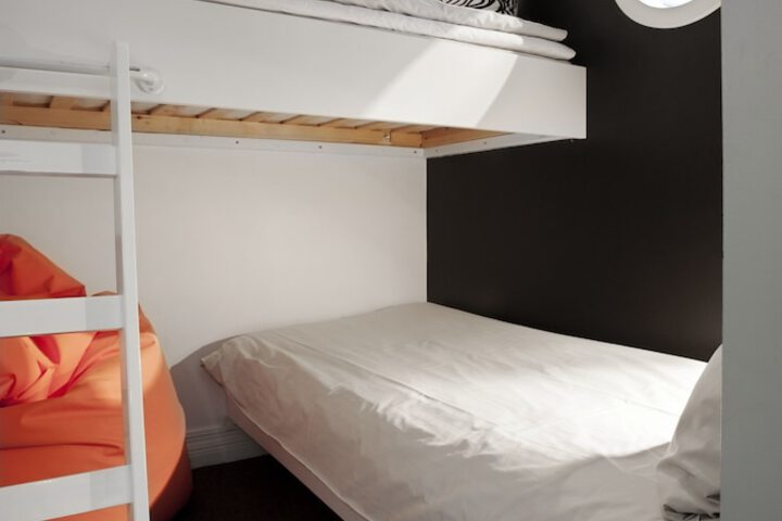 Room 22 of 57