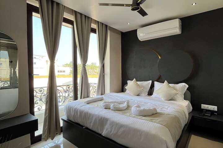 Room 5 of 22