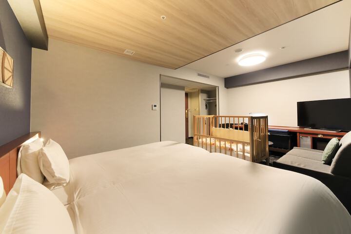 Room 6 of 43