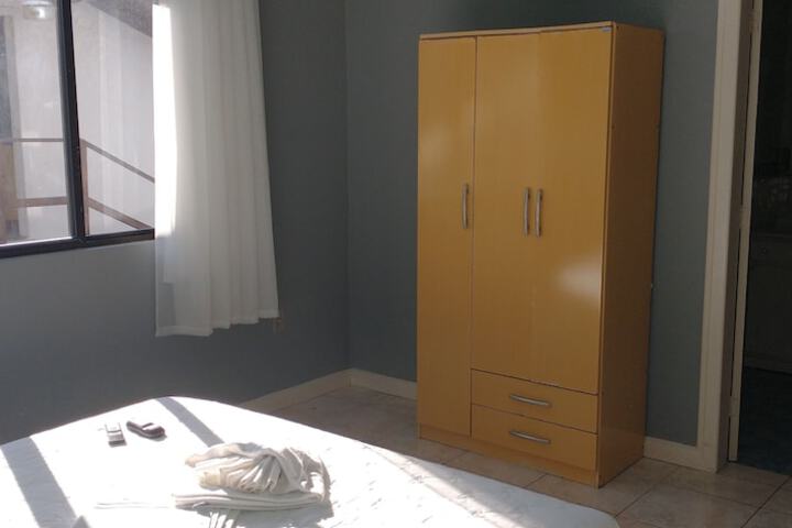 Room 7 of 25
