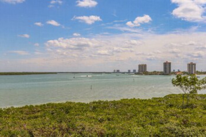 Beach 8 of 33