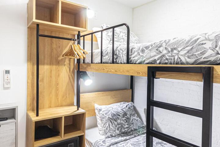 Room 18 of 71