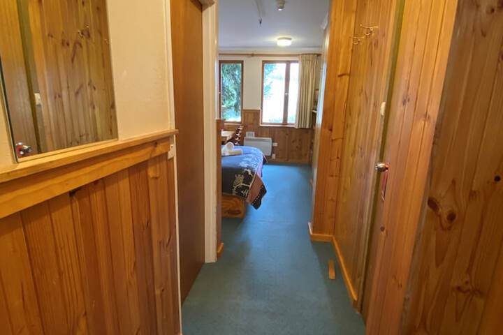 Room 8 of 41