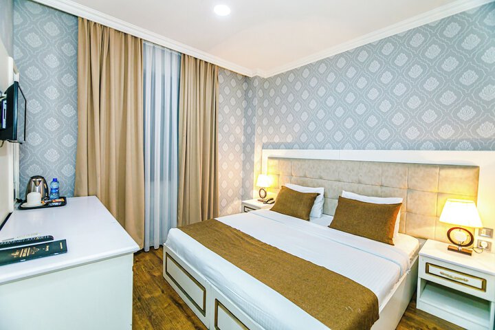Room 7 of 53