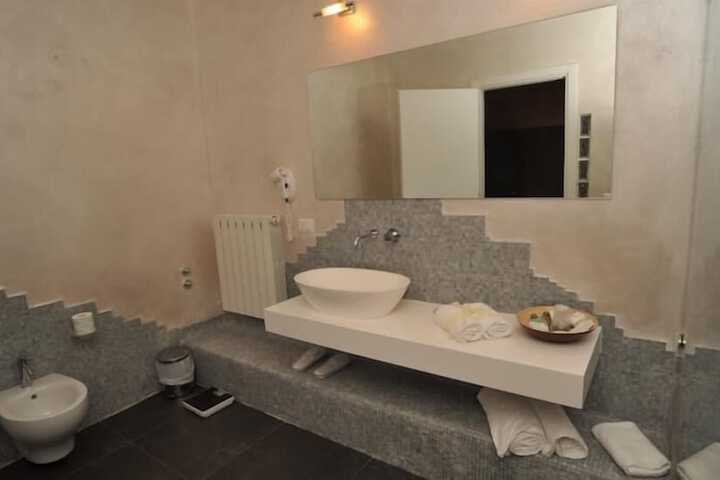 Bath Interior