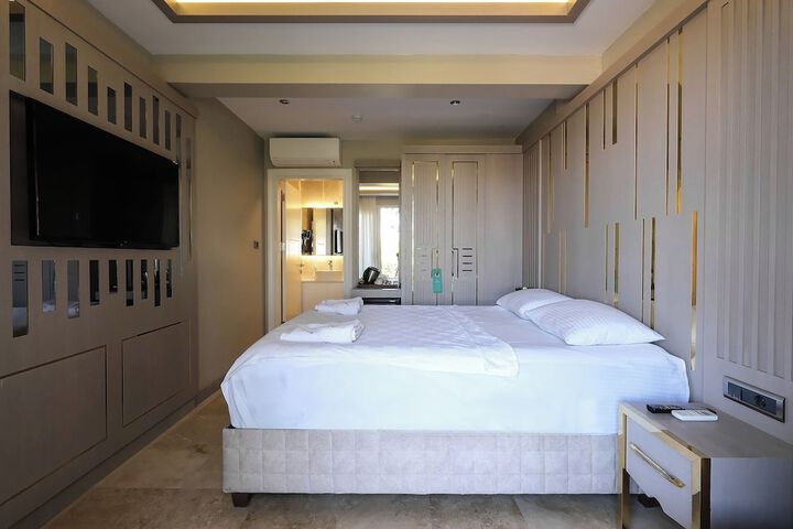Room 20 of 49